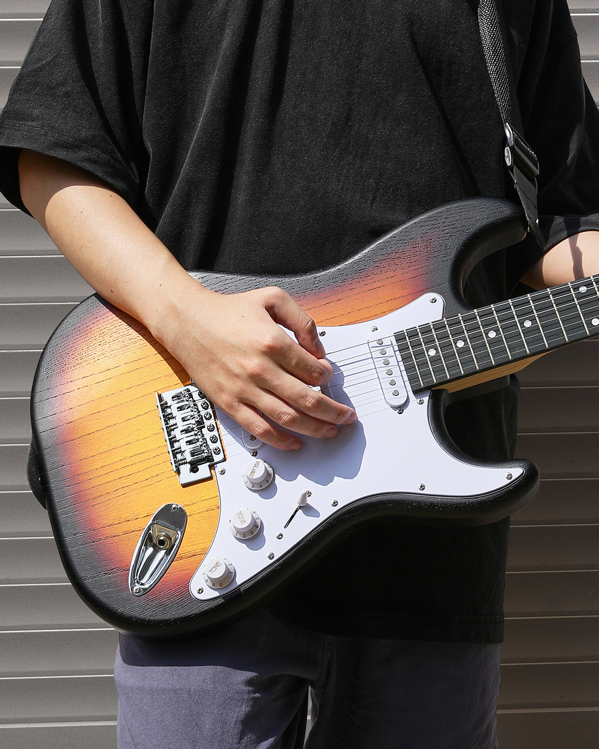 Donner DST-80 Kit de guitarra eléctrica ST esmerilada de 39 pulgadas con amplificador-Sunburst##