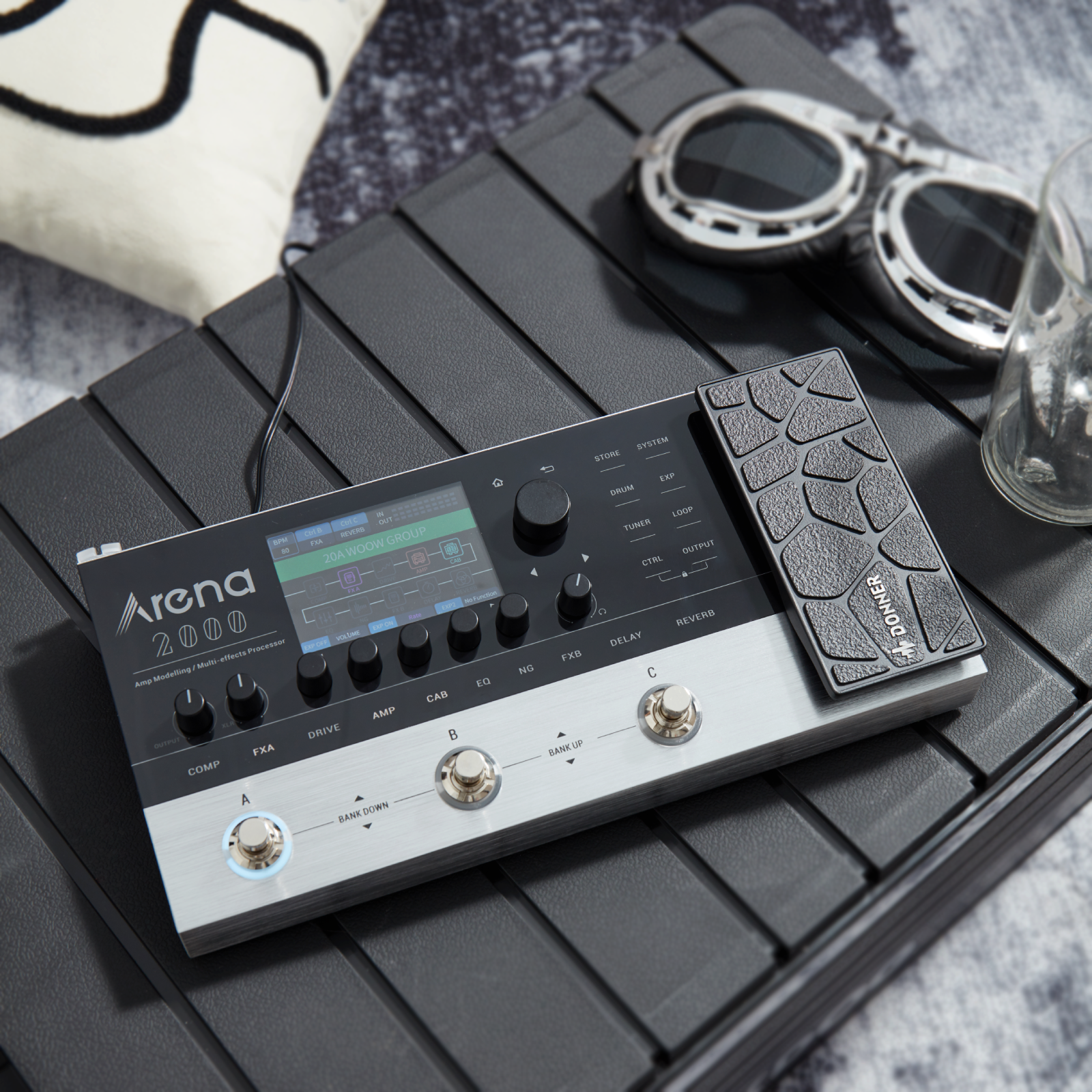 Donner Arena 2000 pedal de guitarra multiefecto